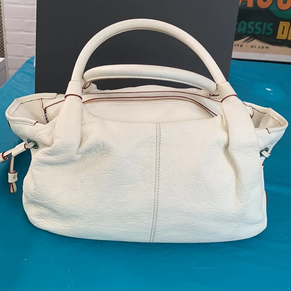 Kate Spade White Tote/Satchel in Pebbled Leather
